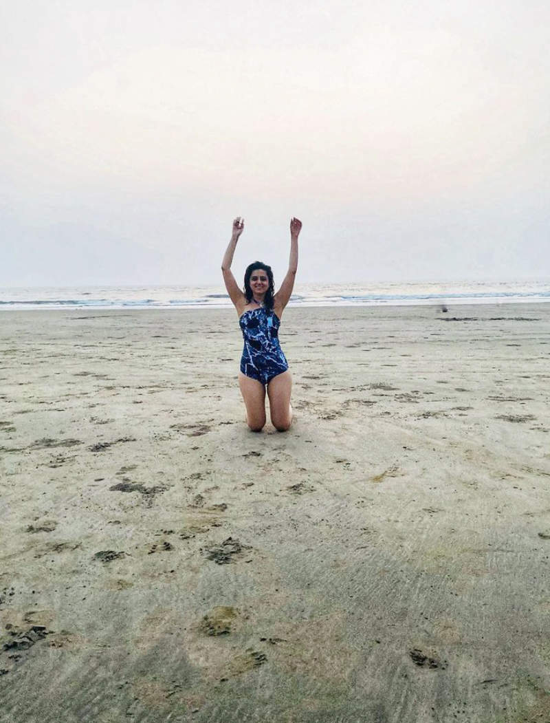These stunning holiday pictures of Ridhi Dogra will make you crave for a vacation!