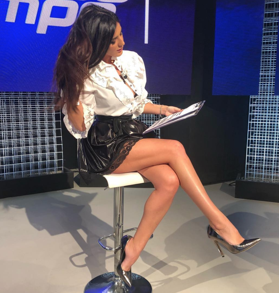 Meet Barbara Francesca Ovieni, the gorgeous Italian news presenter