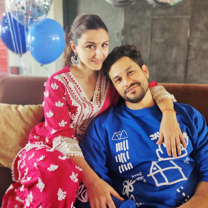 Inside pictures from Kunal Kemmu's birthday celebration with family