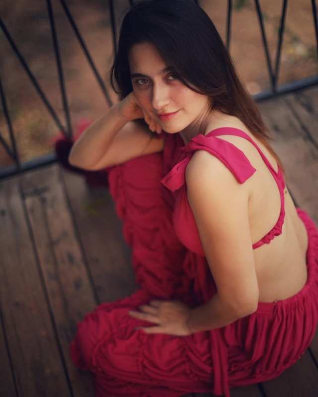 Sanjeeda Shaikh's glamorous pictures are turning up the heat!