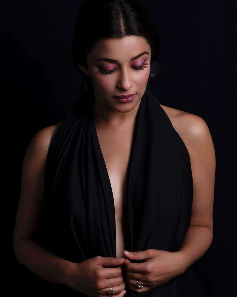 Nyra Banerjee is turning up the heat with her captivating photos
