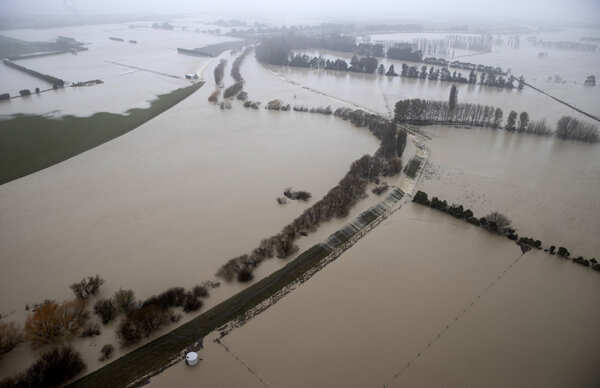 Floods wreak havoc in New Zealand