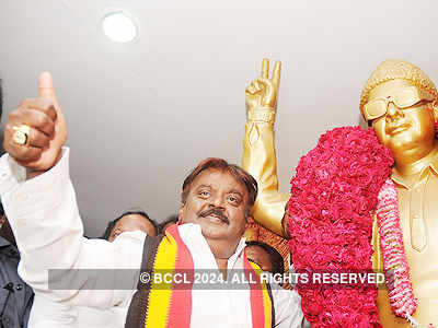 Jayalalithaa sworn in as CM of Tamil Nadu