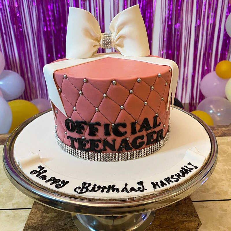 These then-and-now pictures of Bajrangi Bhaijaan's Munni aka Harshaali Malhotra will blow away your mind