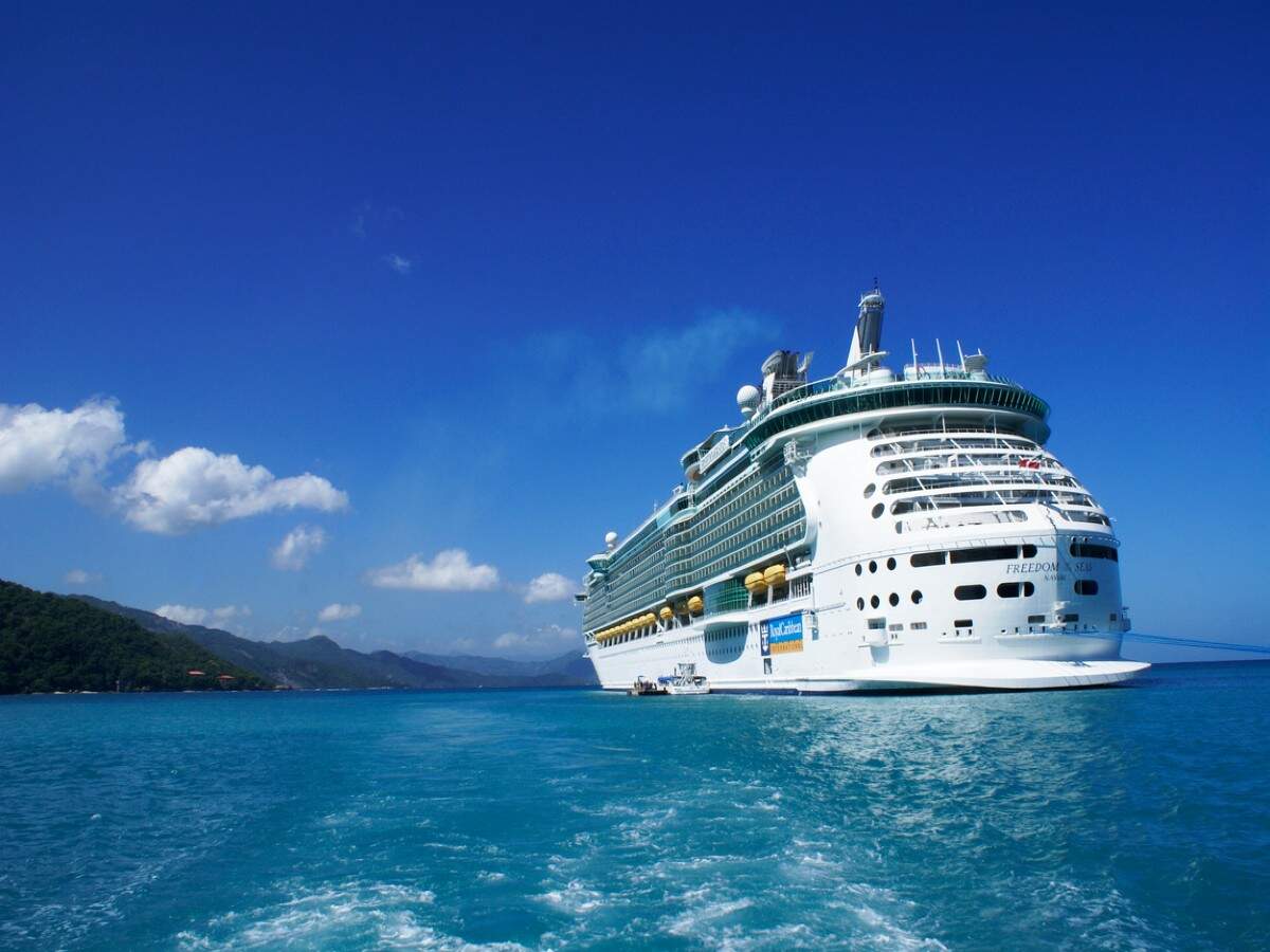 Hong Kong back on tourism circuit with its 'Cruise to Nowhere' Hong Kong back on tourism circuit with its 'Cruise to Nowhere'