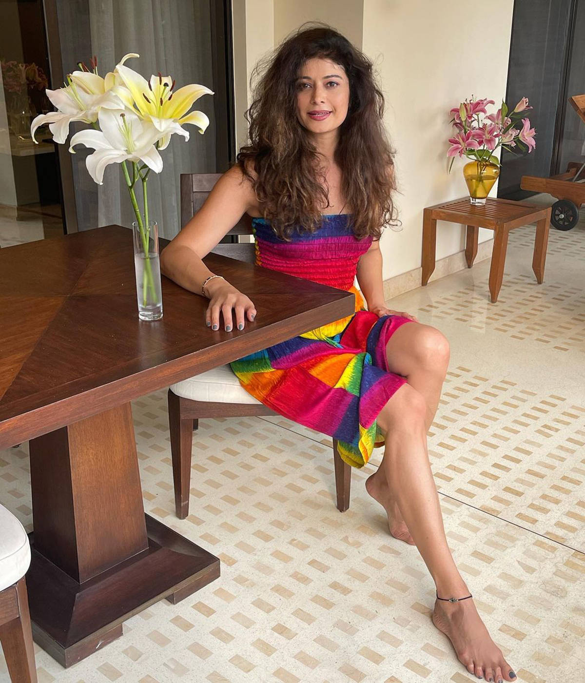 Pooja Batra is making new waves on the net with her glamorous photos