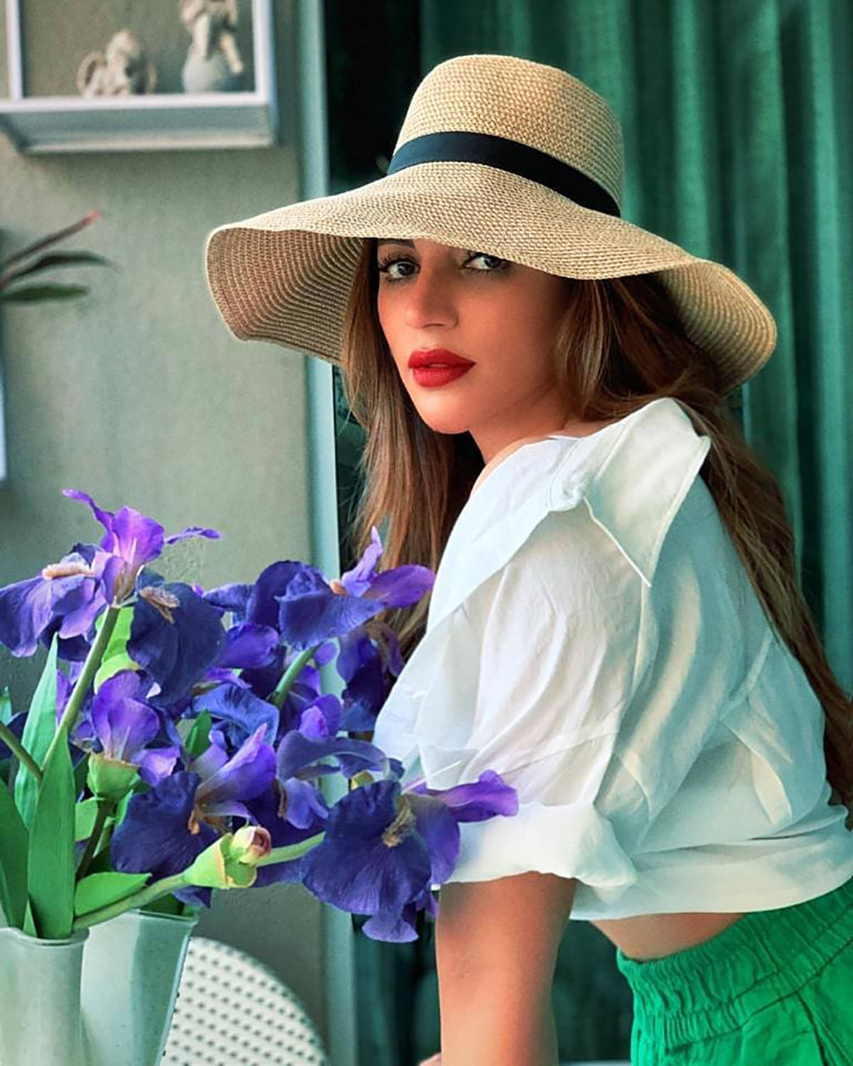 TV actress Shama Sikander’s gorgeous photos shake up the internet