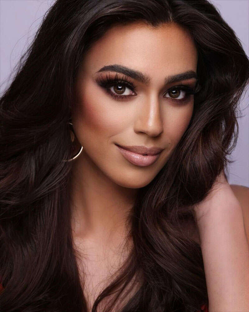 Amanda Torchia Chosen As Miss Connecticut Usa 21 Photogallery Etimes