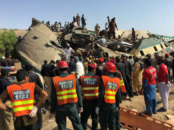 At least 50 killed as passenger trains collide in Pakistan