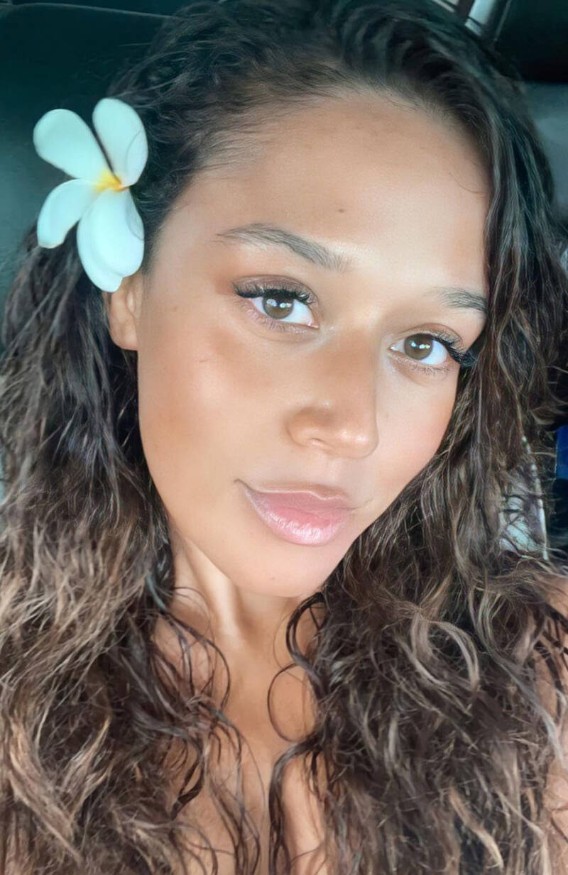 Krishna Shroff takes the internet by storm with her dreamy vacation pictures