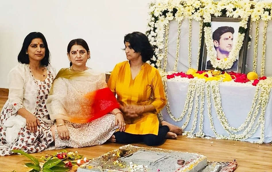 Pictures from Sushant Singh Rajput’s prayer meet will surely leave you teary-eyed
