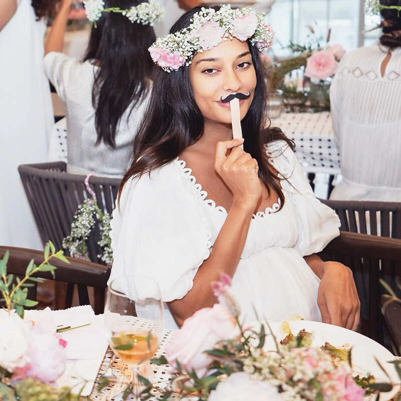 Lovely pictures from mommy-to-be Lisa Haydon's dreamy baby shower