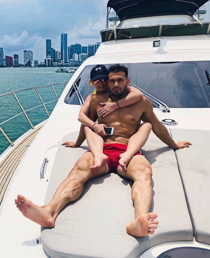 New loved-up pictures of Britney Spears with boyfriend Sam Asghari are breaking the internet!