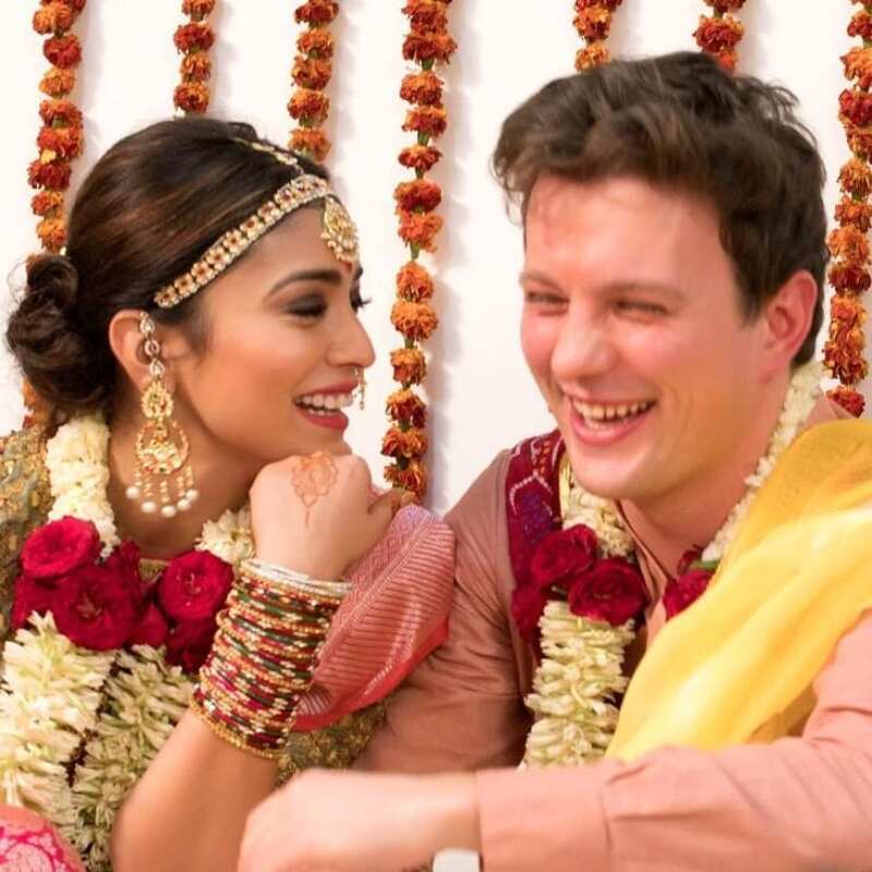 Bollywood actresses who married foreigners