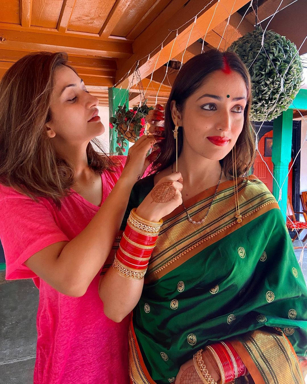Yami Gautam rocks an exquisite diamond mangalsutra in latest post-wedding picture | Hindi Movie News - Times of India