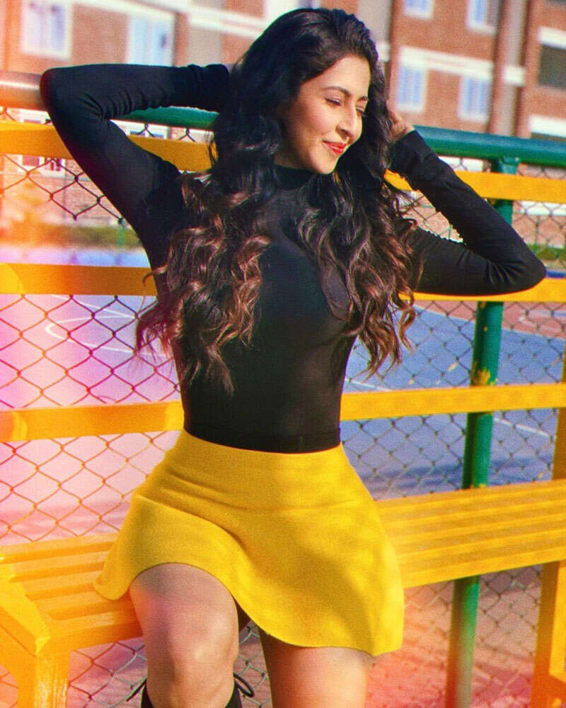 <BR> is turning heads with her bewitching pictures <BR> is turning heads with her bewitching pictures