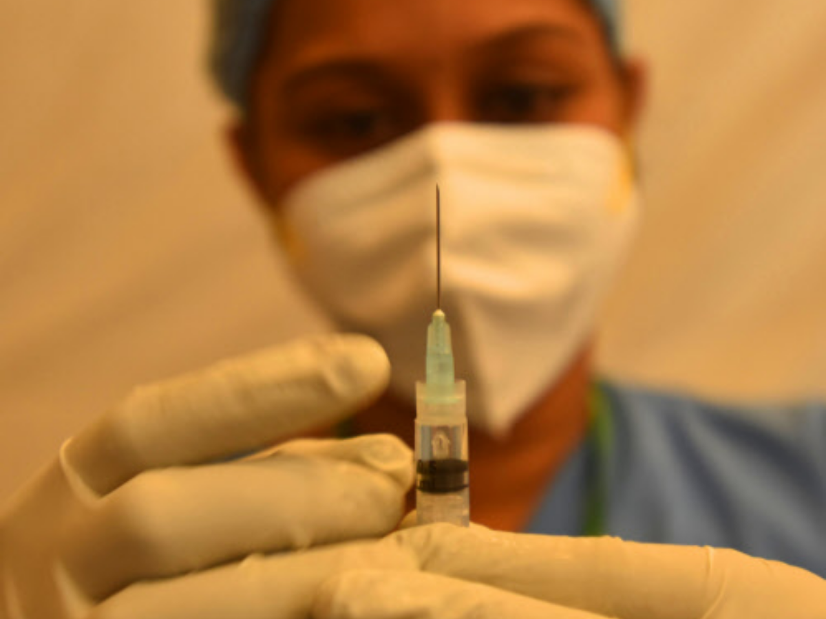 Shocking! Thane woman gets three shots of vaccine in a single day