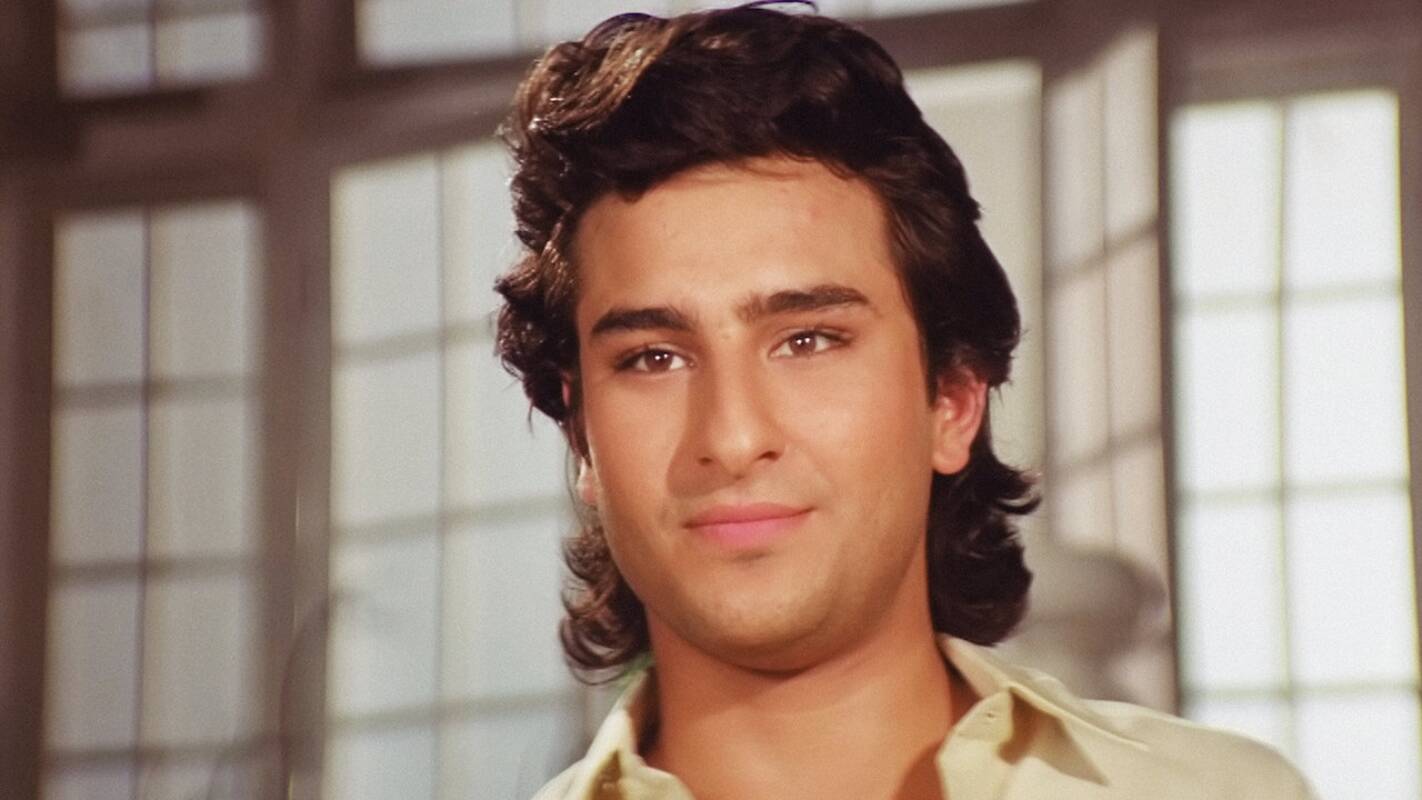 Let&rsquo;s travel back in time with the Throwback pictures of Bollywood stars from their debut films