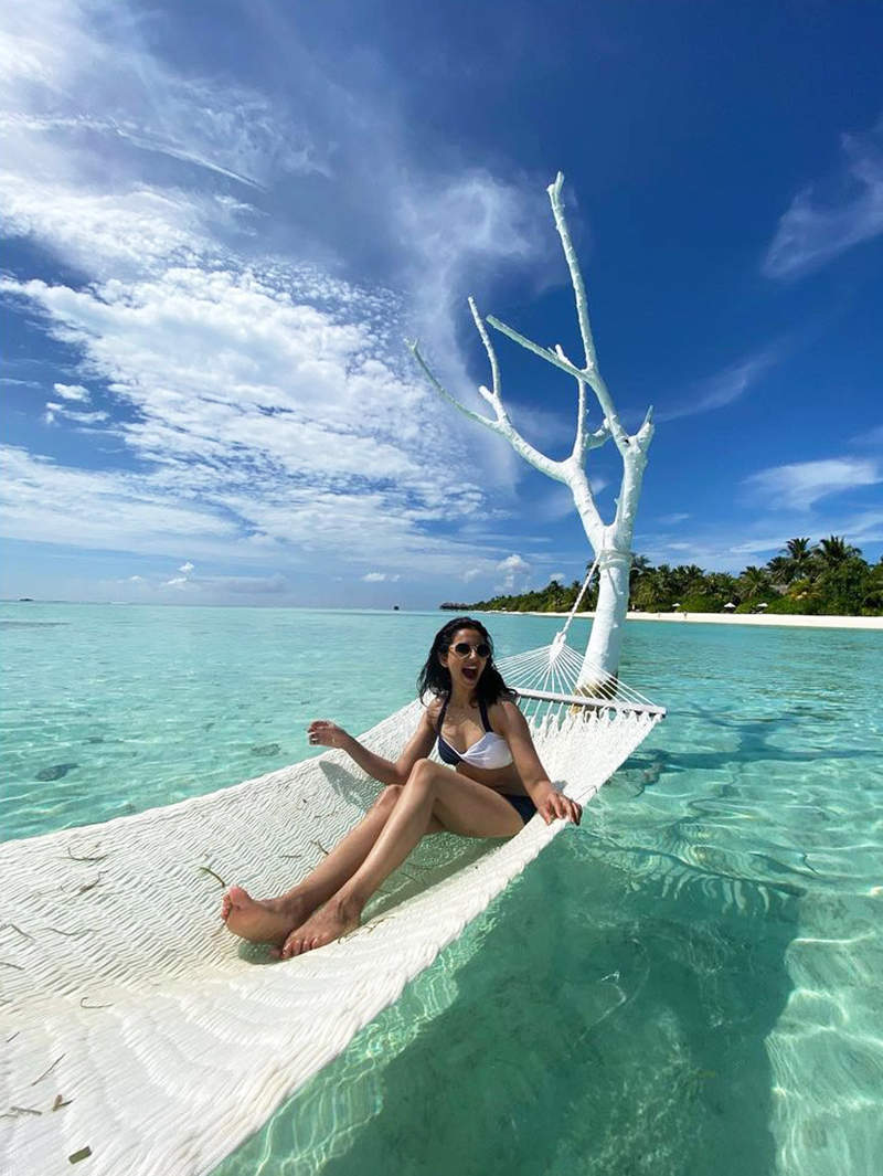 Beach vacation pictures of Rakul Preet Singh will make you pack your bags!