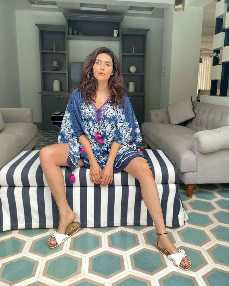 Karishma Tanna's stunning pictures will make your heart racing!