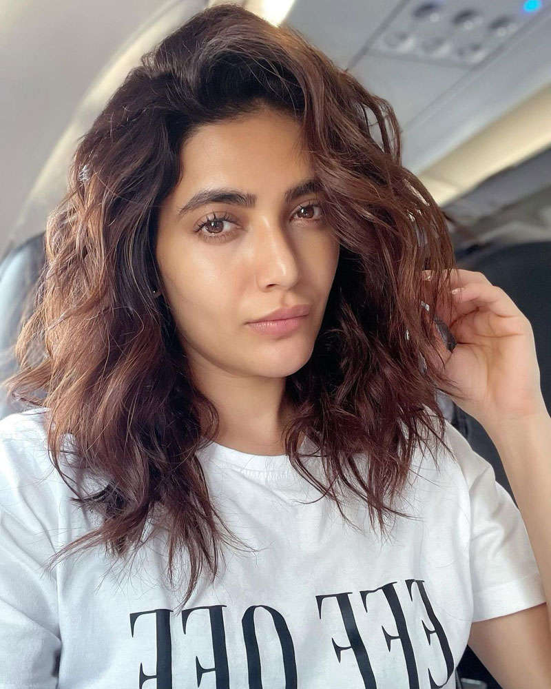 Karishma Tanna's stunning pictures will make your heart racing!