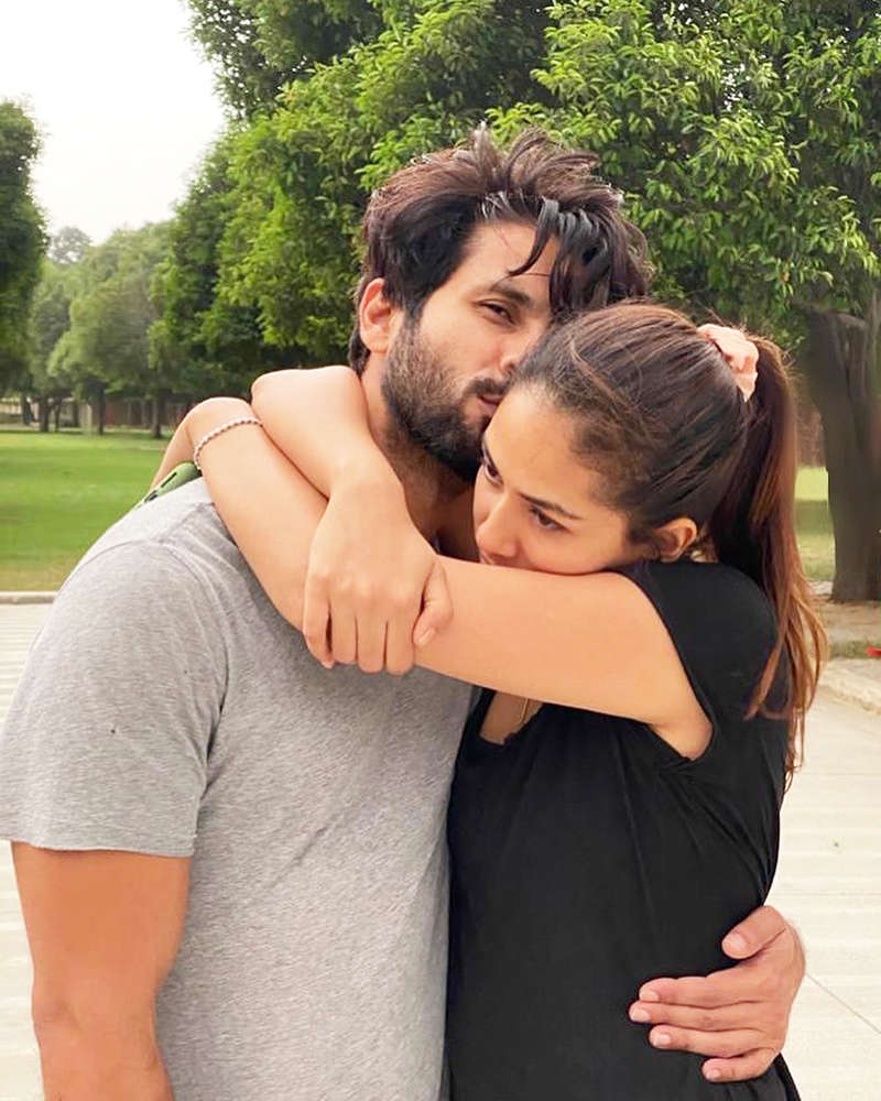 Mira Rajput’s mushy post for Shahid Kapoor on their anniversary will make you go aww!