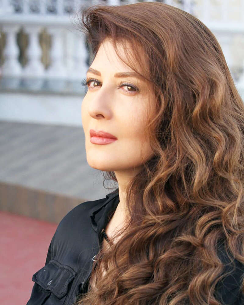 These glamorous pictures of Sangeeta Bijlani surely prove that she is an ageless diva