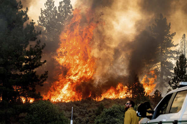 Wildfires burn more than 850,000 acres in US