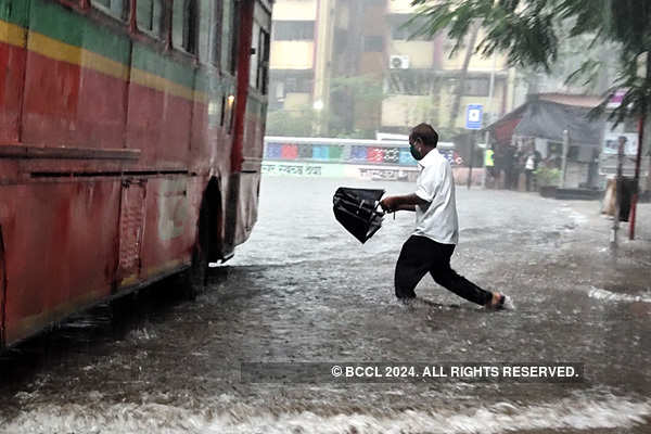 These pictures show how the heavy rains disrupted normal life in several parts of India