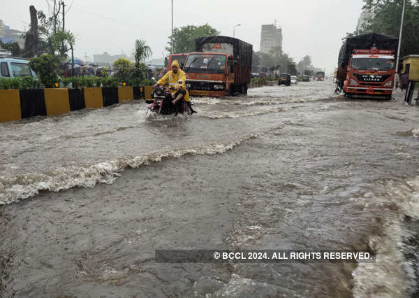 These pictures show how the heavy rains disrupted normal life in several parts of India