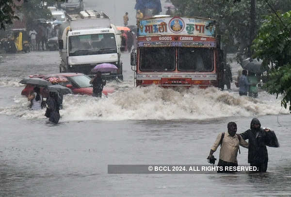 These pictures show how the heavy rains disrupted normal life in several parts of India