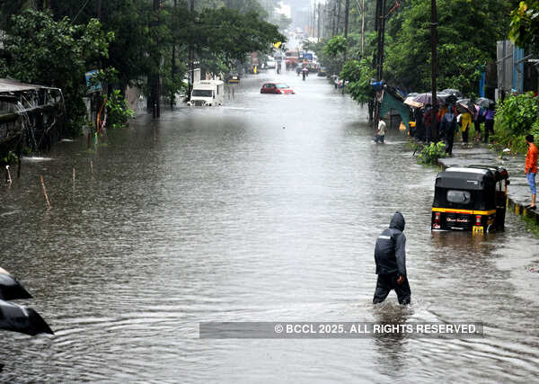 These pictures show how the heavy rains disrupted normal life in several parts of India