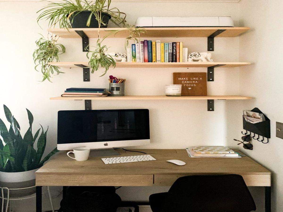 Simple ways to declutter your work desk | The Times of India