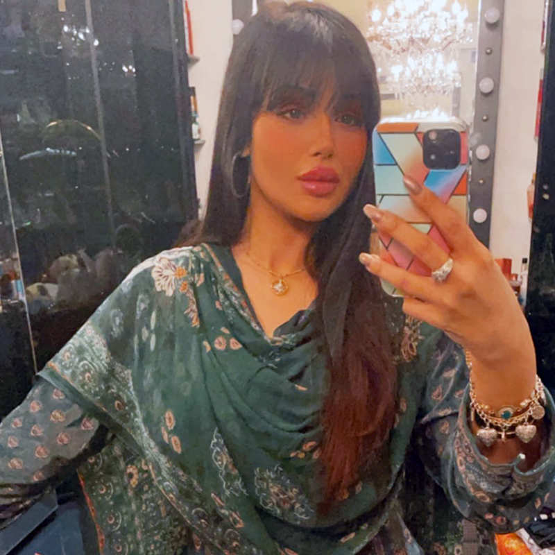 This new selfie of Ayesha Takia goes viral; fans speculate 'failed lip job'