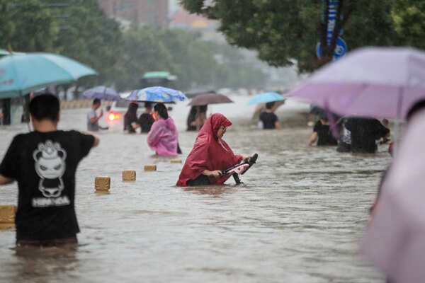 Deadly floods leave trail of destruction in China