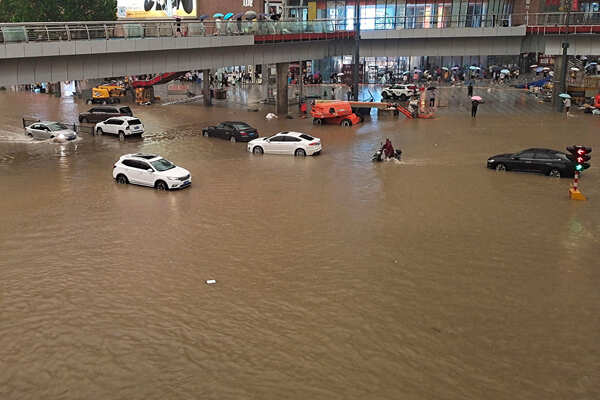 Deadly floods leave trail of destruction in China