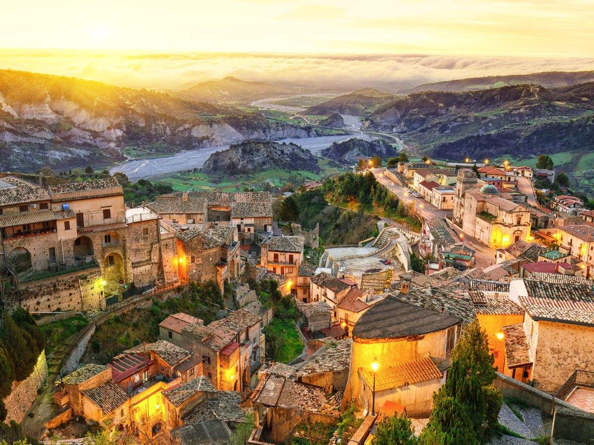 Questo villaggio italiano ti pagherà 24,75 INR per trasferirti lì