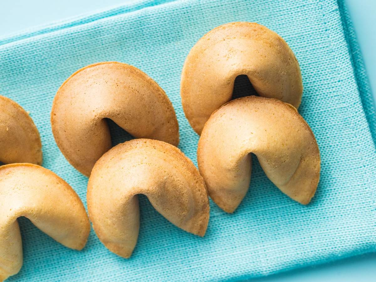 How To Make Fortune Cookies From Scratch (with Paper Inside)