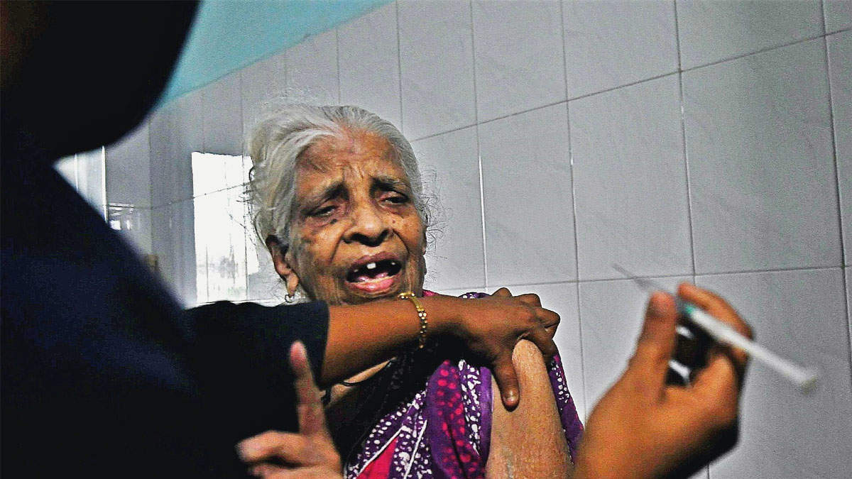 Photos: Door-to-door vaccination for elderly begins in Mumbai