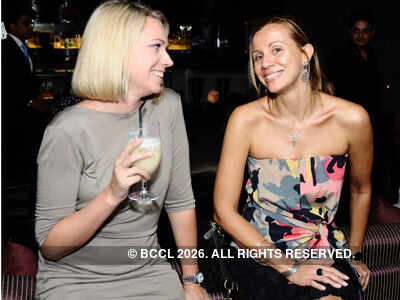 Shaleen Jain's get together with friends @ Aura