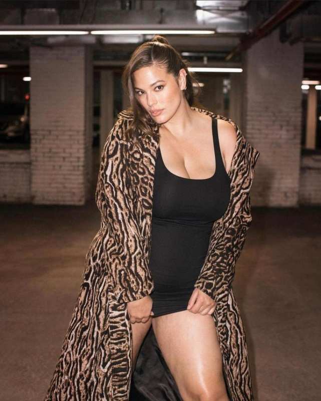 Take fashion cues from these stylish plus-size celebrities