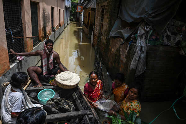 Bengal flood: At least 23 dead, 3 lakh displaced