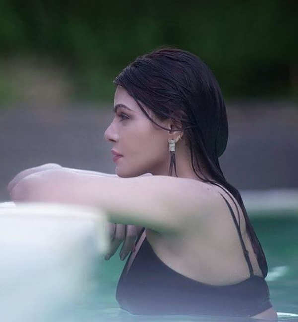Bold pictures of Sherlyn Chopra go viral post her explosive interview