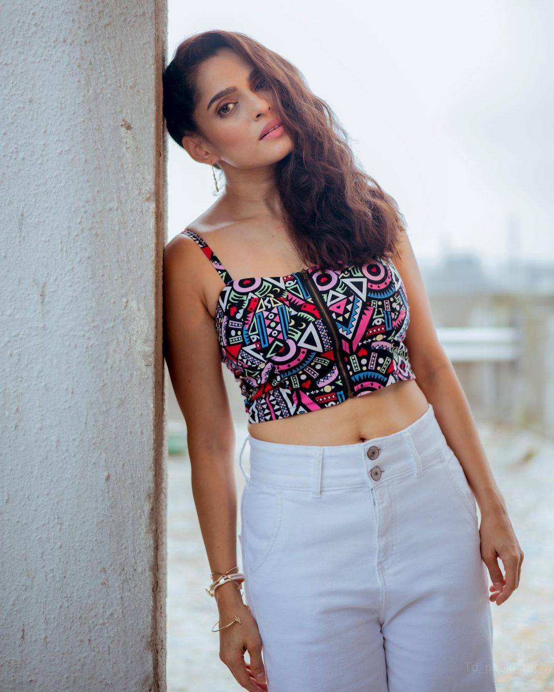 Priya Bapat, the 'Fashion Queen' of Marathi film industry Pics | Priya ...
