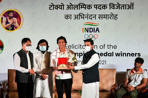 Pictures from grand felicitation ceremony for Indian Olympic medal-winners