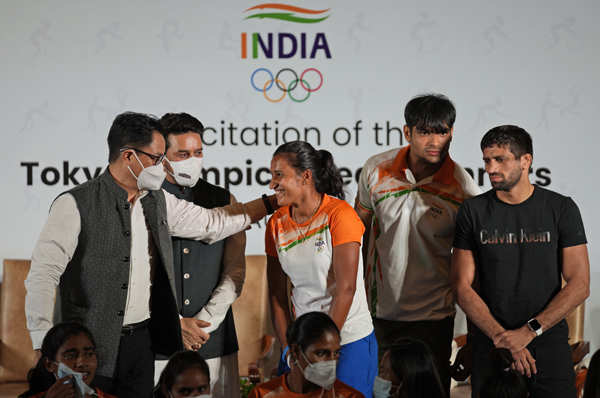 Pictures from grand felicitation ceremony for Indian Olympic medal-winners