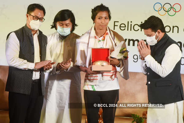 Pictures from grand felicitation ceremony for Indian Olympic medal-winners