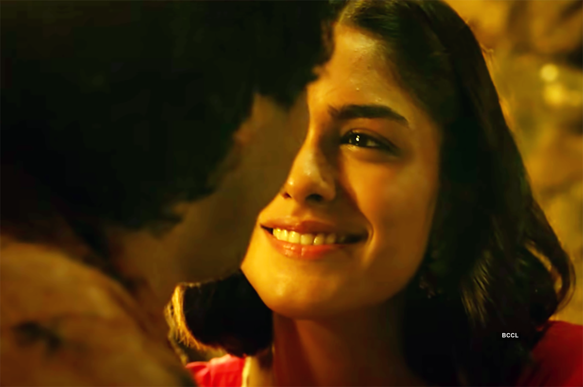 Farhan Akhtar as an exceptional boxer Aziz Ali in 'Toofaan'