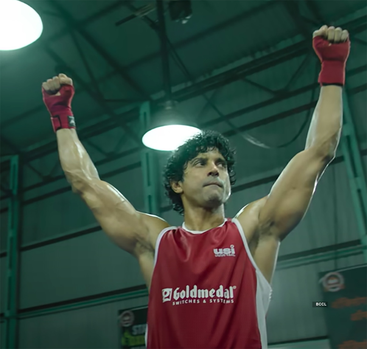 Farhan Akhtar as an exceptional boxer Aziz Ali in 'Toofaan'