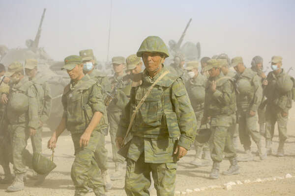 Russia showcases military might near Afghan border